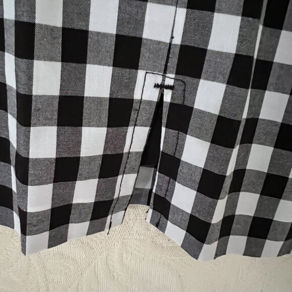 Black and White Checked Sleeveless Top - Picture 5 of 9